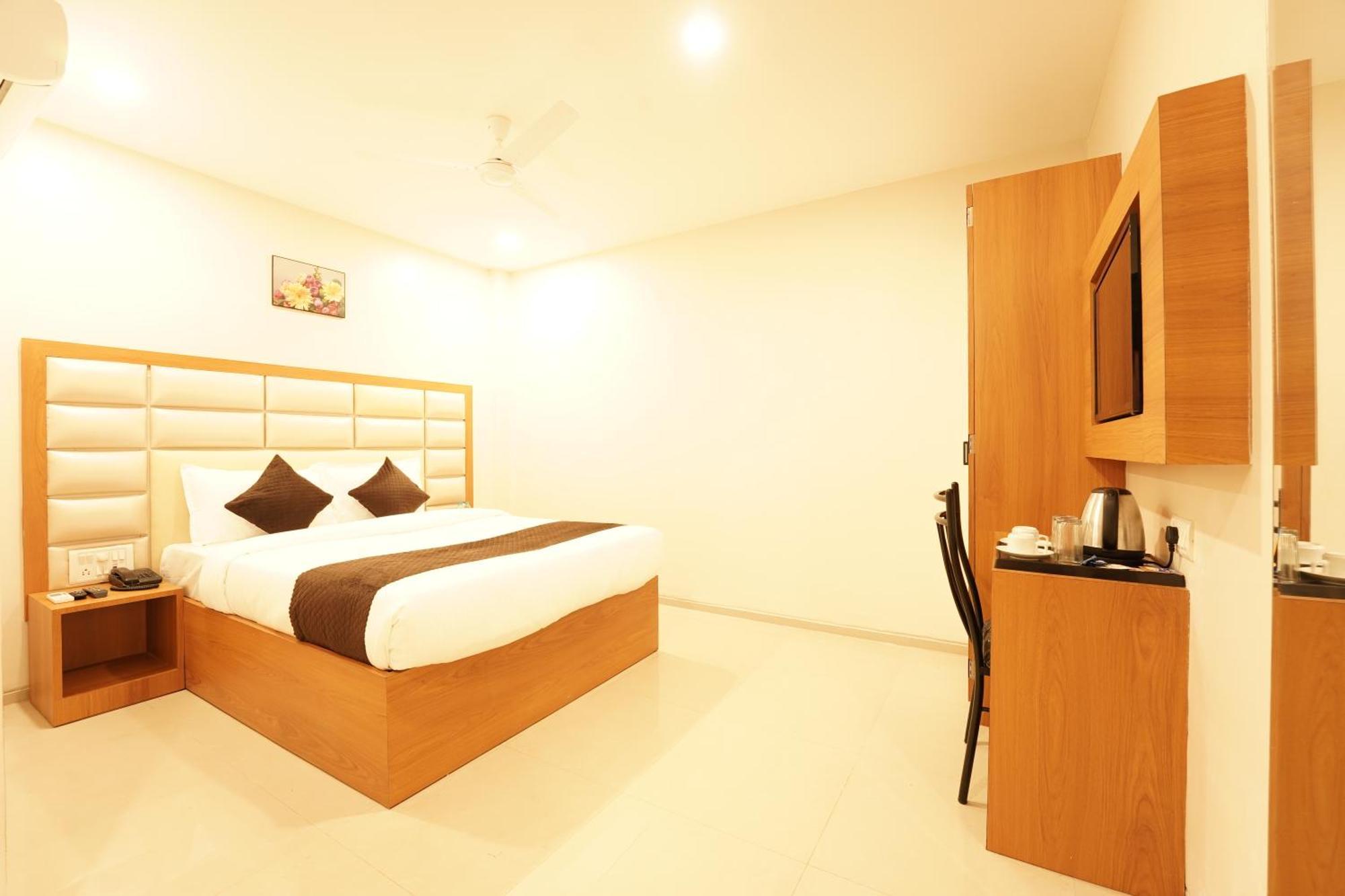 Metropolis Business Hotel Panaji Exterior foto