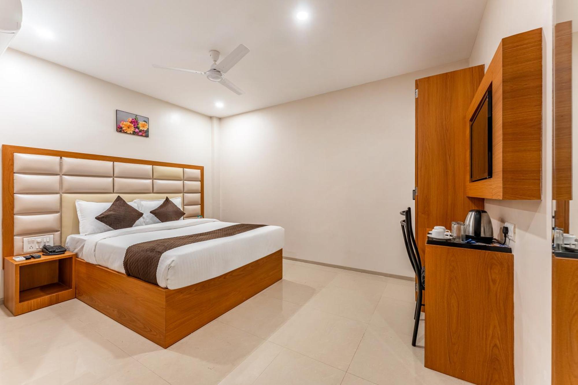Metropolis Business Hotel Panaji Exterior foto