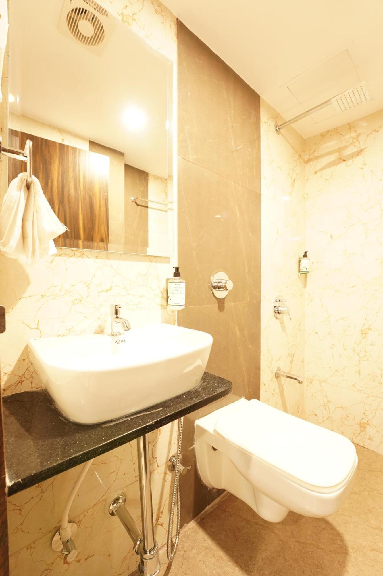 Metropolis Business Hotel Panaji Exterior foto