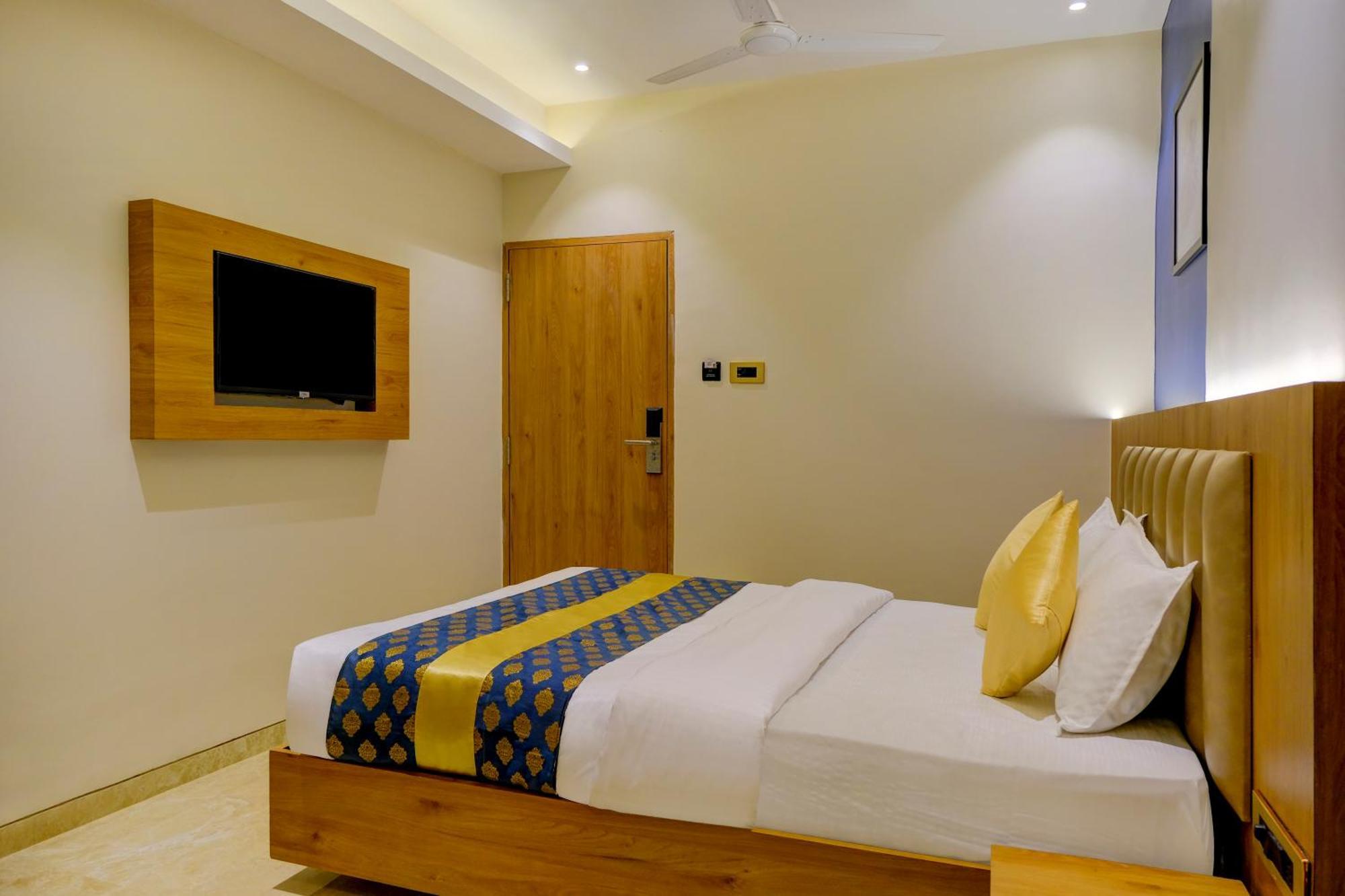 Metropolis Business Hotel Panaji Exterior foto